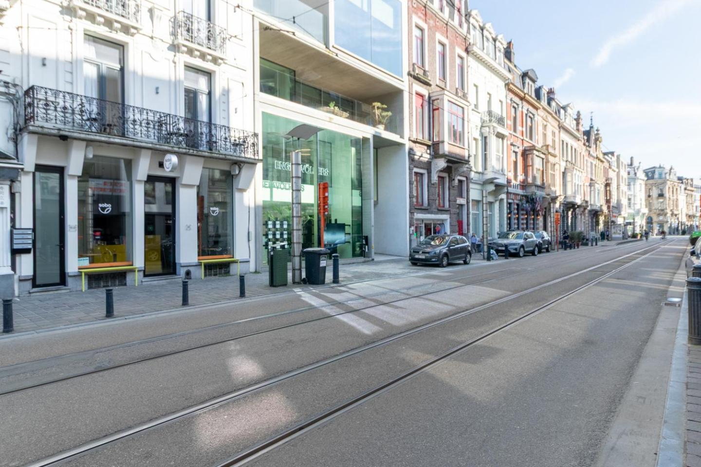 Bright, Spacious & Perfectly Located In The Heart Of Gent