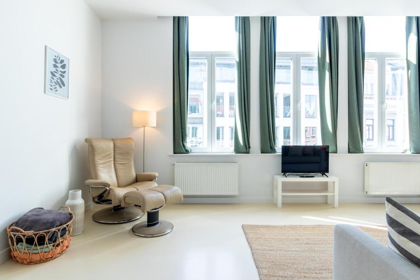 Apartment Bright, Spacious & Perfectly Located In The Heart Of Gent
