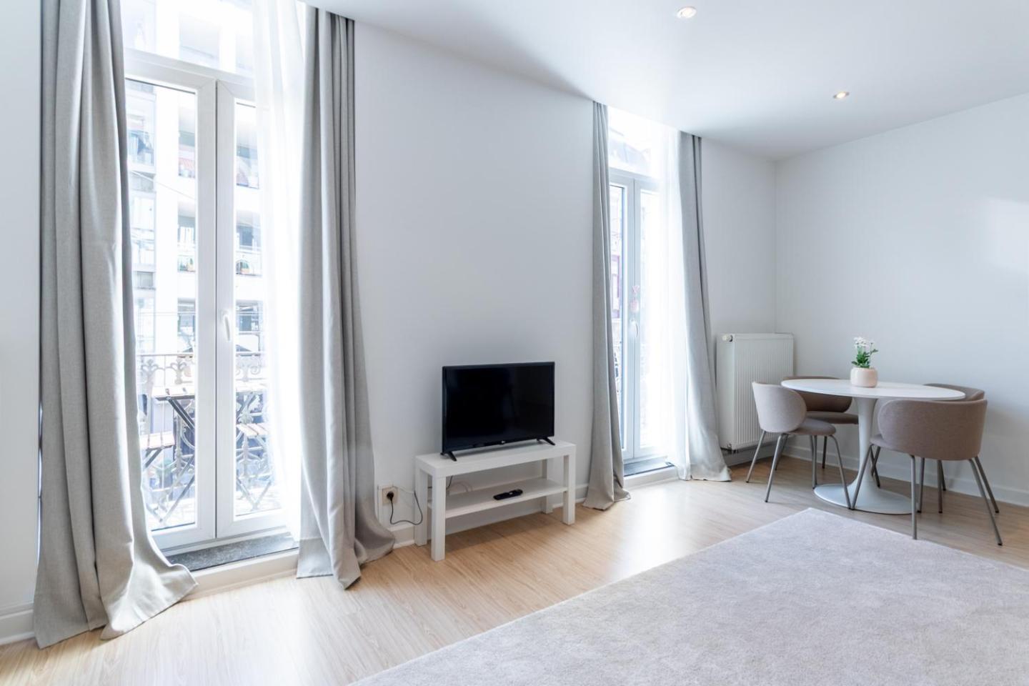 Bright, Spacious & Perfectly Located In The Heart Of Gent